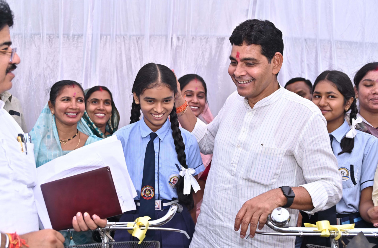 एक विचार आपका जीवन बदल सकता है-राजस्व मंत्री टंकराम वर्मा