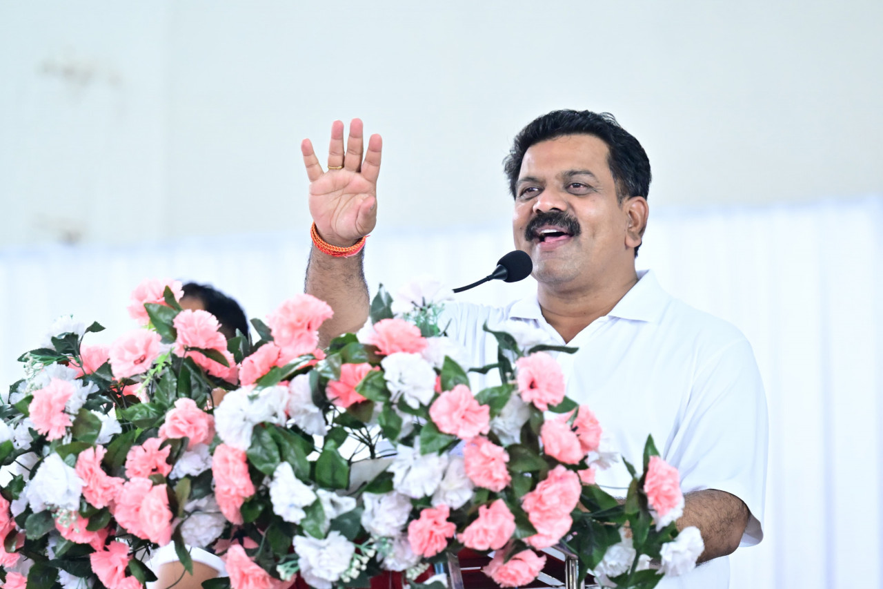 अंतर्राष्ट्रीय योग दिवस पर कवर्धा में भव्य ‘योग संगम’, उपमुख्यमंत्री विजय शर्मा ने लिया भाग