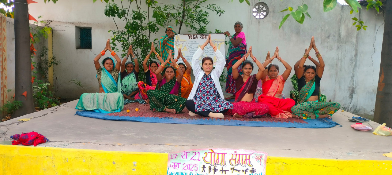 विश्व योग दिवस के अवसर पर आयुष्मान आरोग्य मंदिरों में “योग एवं वेलनेस सप्ताह” की शुरुआत