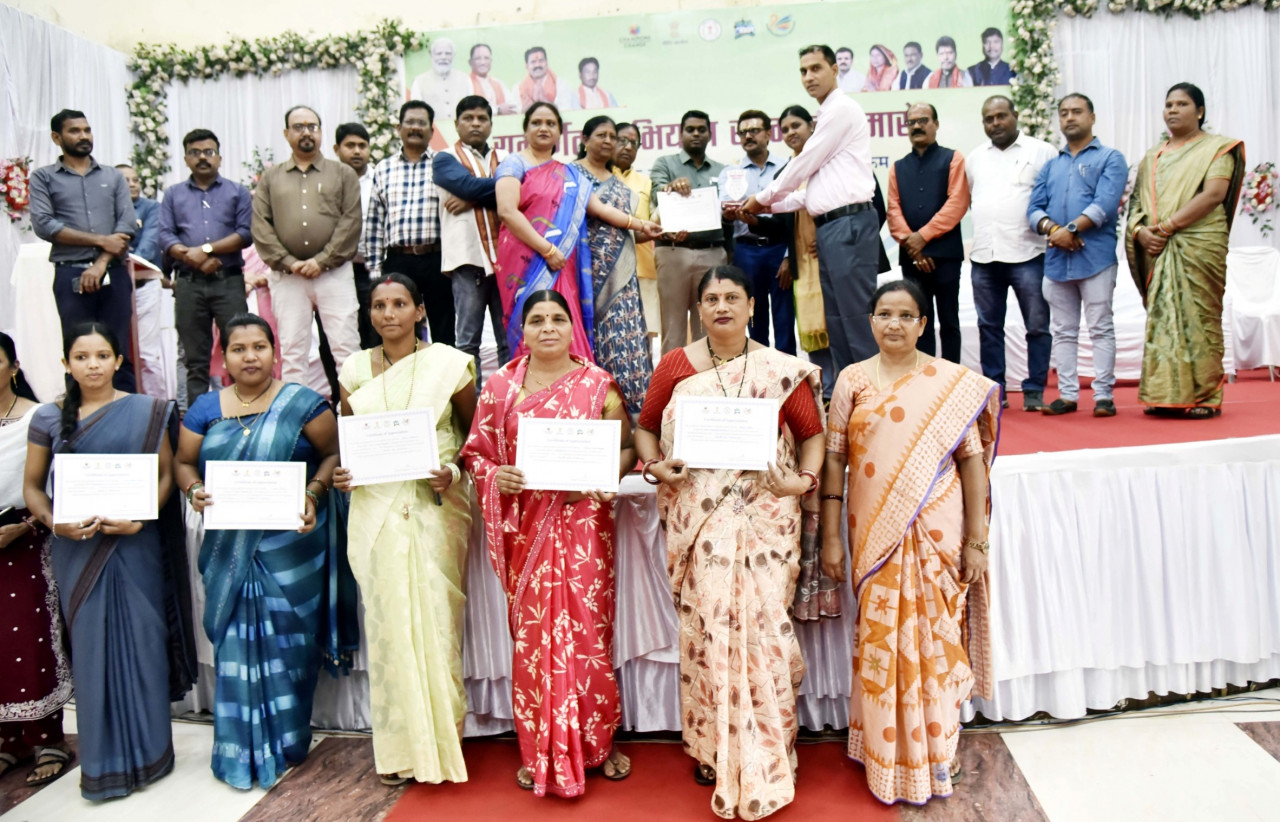 मुख्यमंत्री साय ने दी बधाई : बस्तर को आकांक्षी जिला श्रेणी में मिला राज्य स्तरीय गोल्ड मेडल तोकापाल विकासखंड को मिला कांस्य पदक