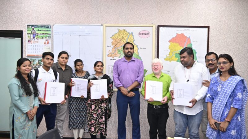 दृष्टिबाधितों को मिली नई राह, अब पढ़ सकेंगे शासन की योजनाएं