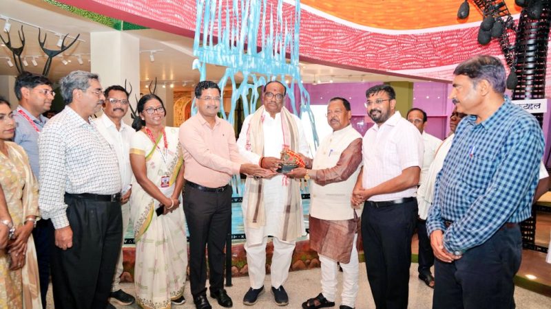 जनजातीय संग्रहालय भावी युवा पीढ़ी में गौरवशाली आदिवासी संस्कृति के प्रति आत्म गौरव का भाव करेगा जागृत – केन्द्रीय मंत्री दुर्गादास उईके