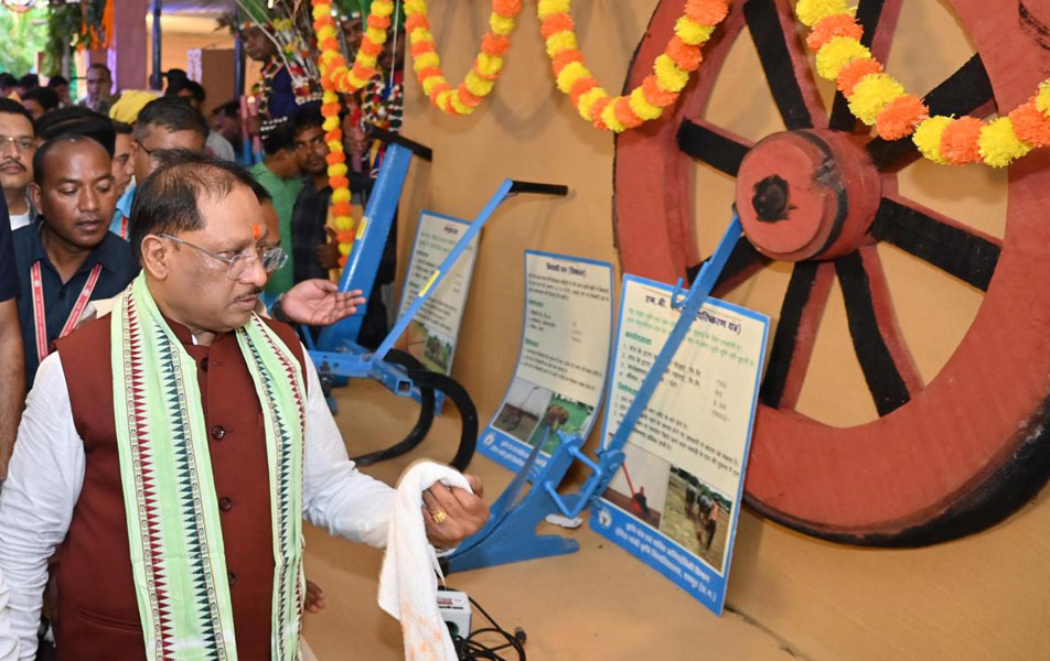 मुख्यमंत्री निवास में हरेली उत्सव: दिखी परंपरा और प्रगति की अनूठी झलक