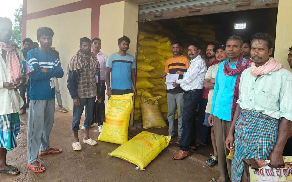 छत्तीसगढ़ में खरीफ सीजन के लिए उर्वरकों का व्यापक भंडारण और वितरण जारी