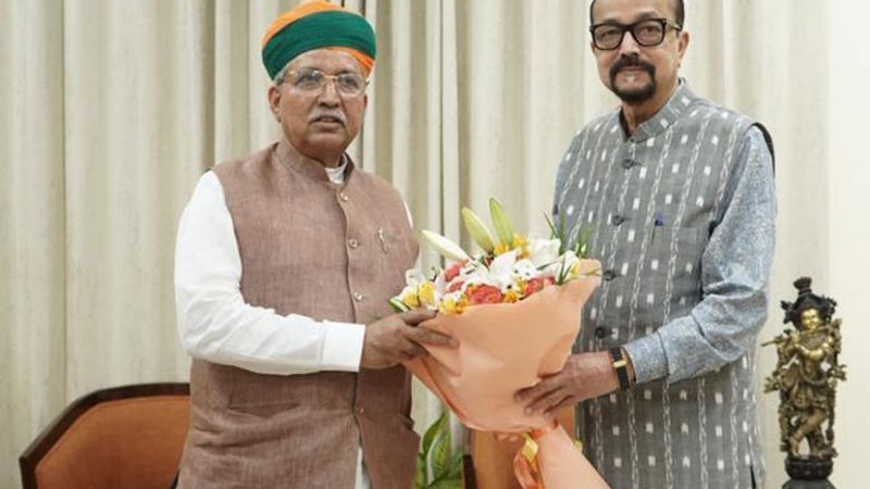 राज्यपाल डेका ने केंद्रीय कानून एवं न्याय मंत्री मेघवाल से सौजन्य भेंट की