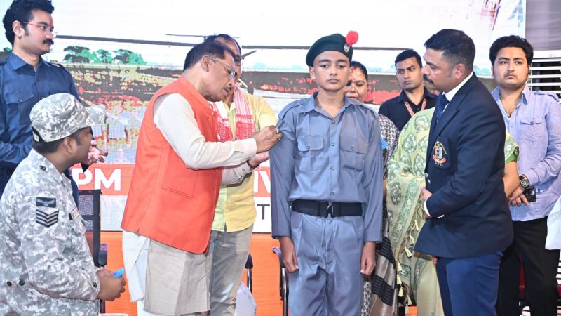 जशपुर के पीएमश्री विद्यालय में अब एनसीसी एयर स्क्वाड्रन शुरू होगी