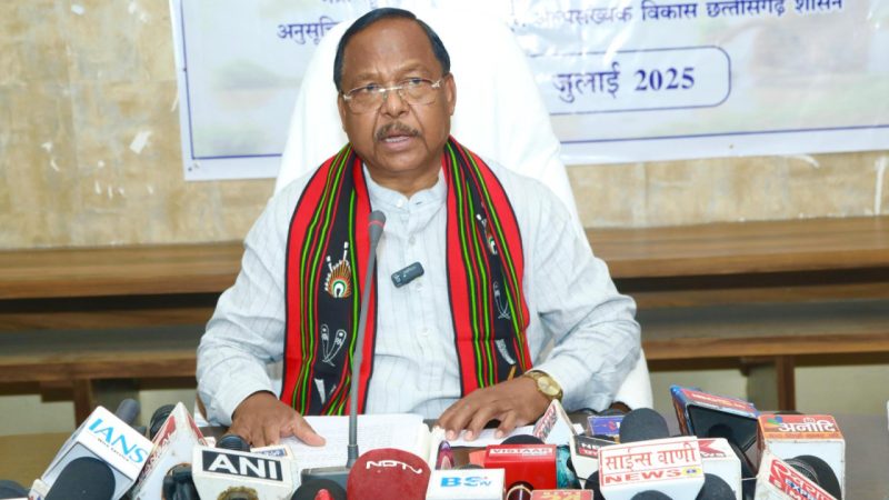 किसानों को समय पर खाद और बीज उपलब्ध कराने राज्य सरकार प्रतिबद्ध: कृषि मंत्री नेताम