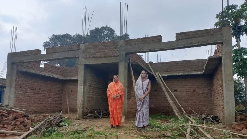 पीएम आवास: सूरजपुर में बन रहे हैं बड़े और सुविधाजनक आवास