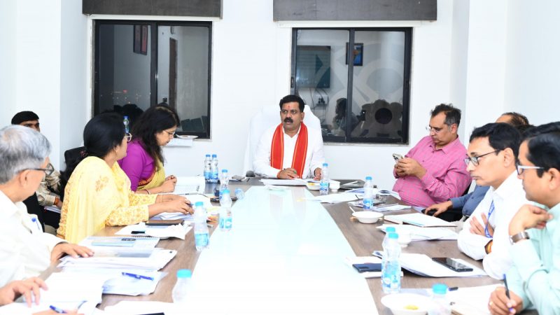 उपमुख्यमंत्री विजय शर्मा की अध्यक्षता में पंचायत विभाग की बैठक सम्पन्न