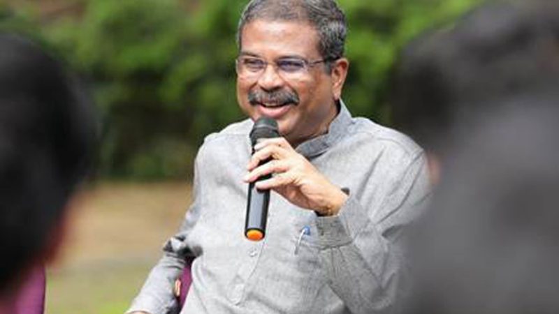 धर्मेंद्र प्रधान ने आईआईटी दिल्ली के विद्यार्थियों से आत्मनिर्भर भारत के लिए नवाचार को बढ़ावा देने का आह्वान किया