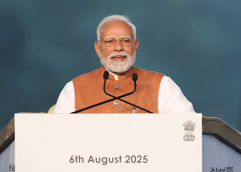 भारत एक मज़बूत सेमीकंडक्टर इकोसिस्टम का निर्माण कर रहा: प्रधानमंत्री नरेंद्र मोदी