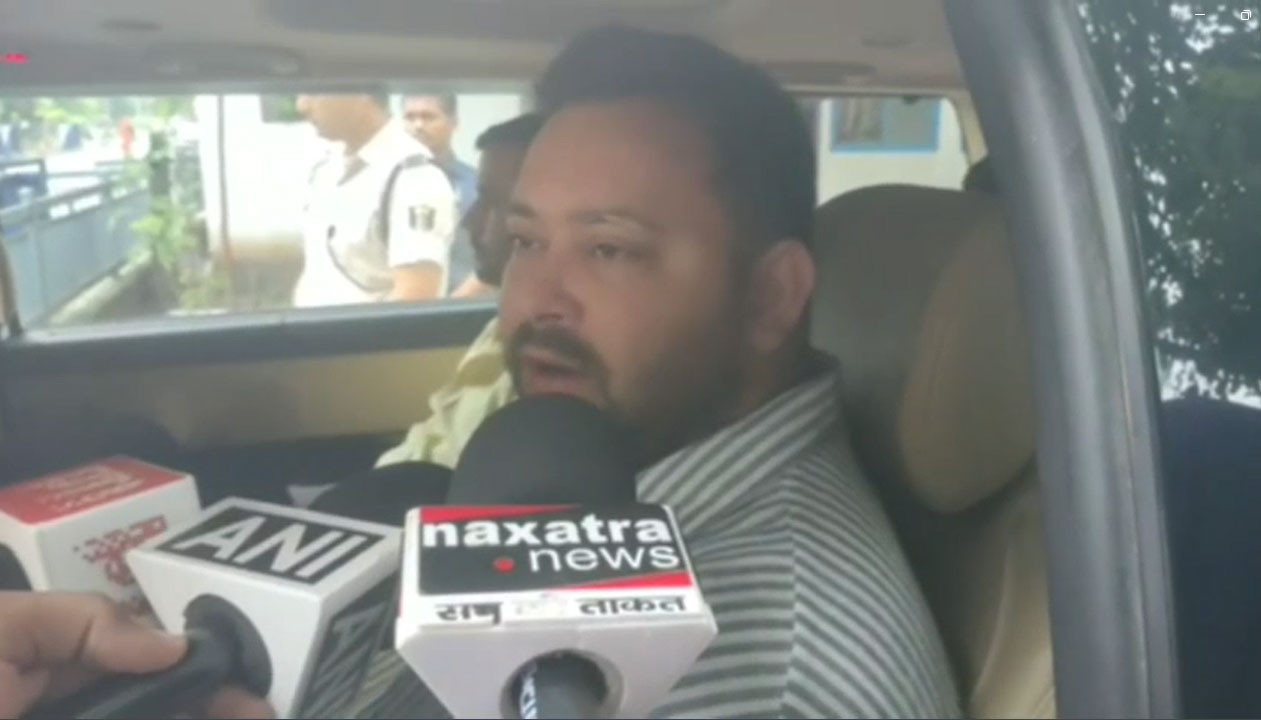 शिबू सोरेन की अंत्येष्टि में शामिल होने रांची रवाना हुए तेजस्वी