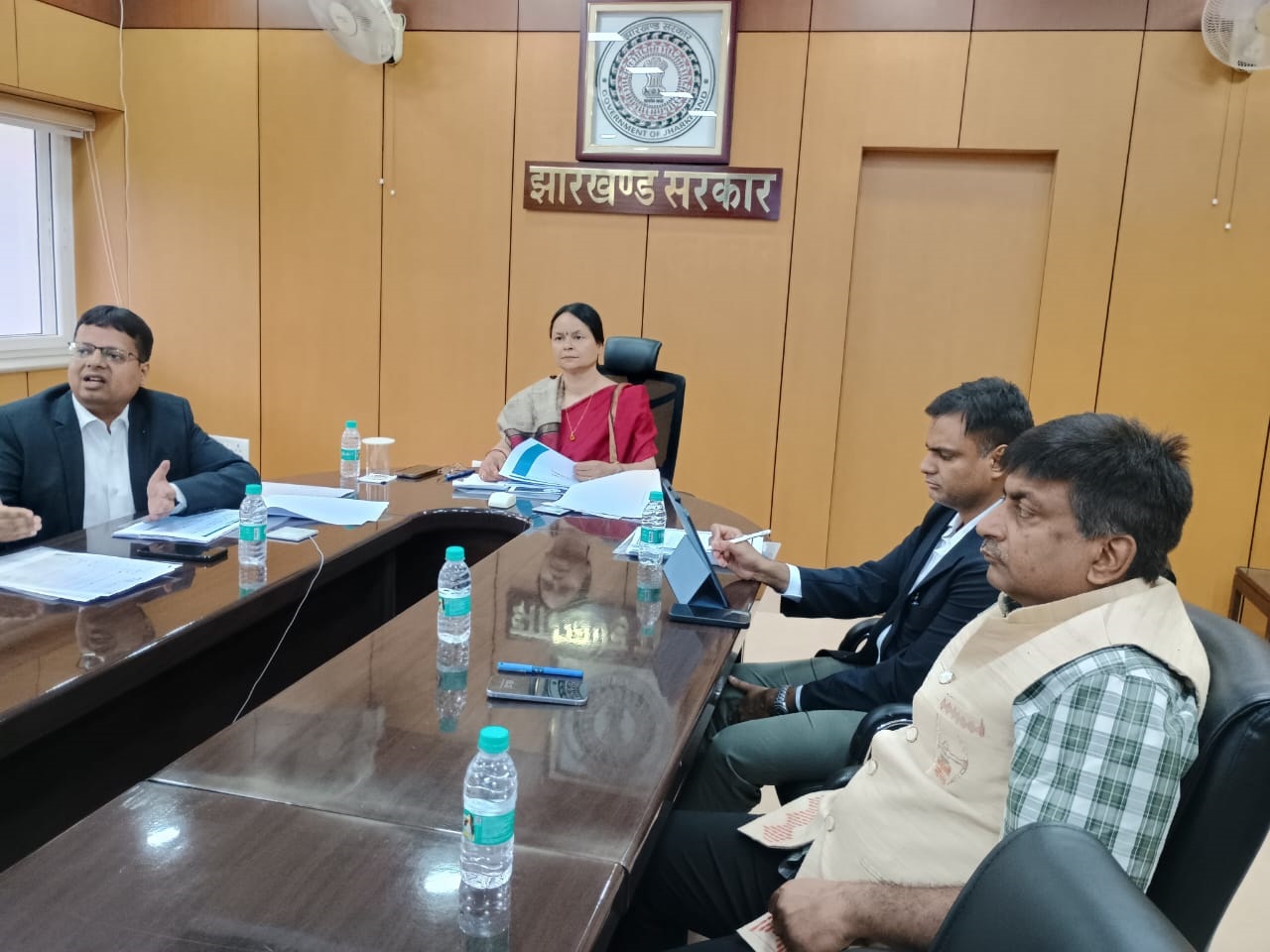 सितंबर माह के पहले व्यावसायिक बालू घाटों की नीलामी की प्रक्रिया पूरा करने का निर्देश