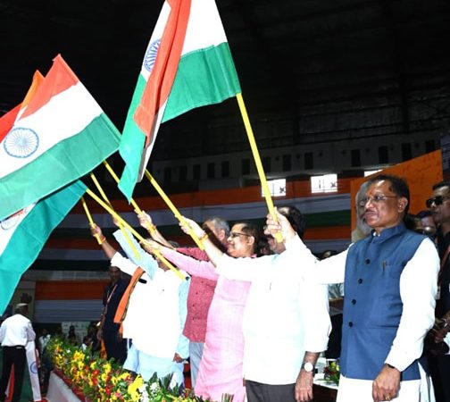 स्वच्छता में छत्तीसगढ़ को राष्ट्रीय स्तर पर प्रतिष्ठित करने में स्वच्छता दीदियों का अमूल्य योगदान : मुख्यमंत्री विष्णुदेव साय