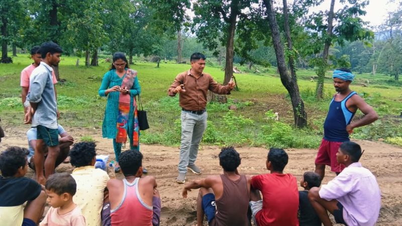 पानी की जांचकर खोली आंखे, पीने के पानी की गुणवत्ता पर सजग हुए ग्रामीण