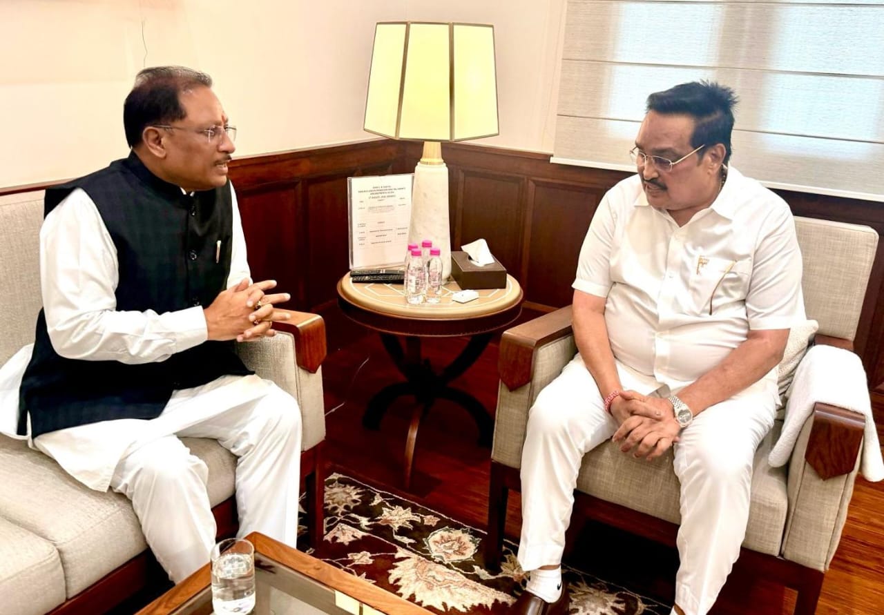 मुख्यमंत्री विष्णुदेव साय ने केंद्रीय जलशक्ति मंत्री सी आर पाटिल से की मुलाकात, बोधघाट परियोजना पर हुई चर्चा