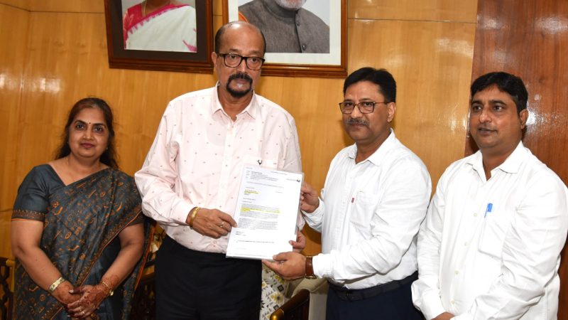 राज्यपाल डेका ने रविशंकर विश्वविद्यालय को नैक ए प्लस ग्रेड मिलने पर दी शुभकामनाएं