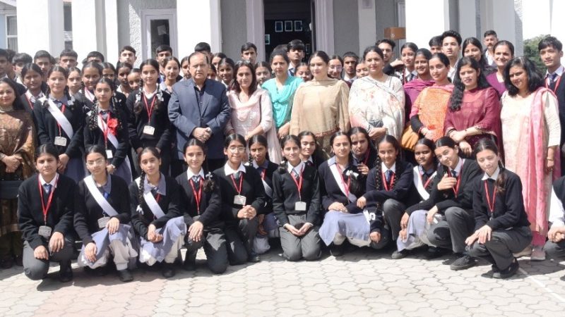 सदन की कार्यवाही देखने विधानसभा पहुँचे स्कूल व कॉलेज के 280 छात्र-छात्राएँ