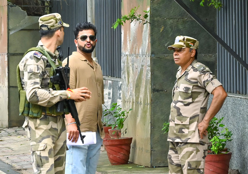 बेटिंग ऐप प्रमोशन मामले में ईडी के सामने पेश हुए सुरेश रैना