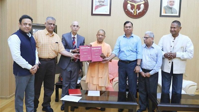 सीएम योगी को सौंपी गई संभल हिंसा की 450 पन्नों की रिपोर्ट