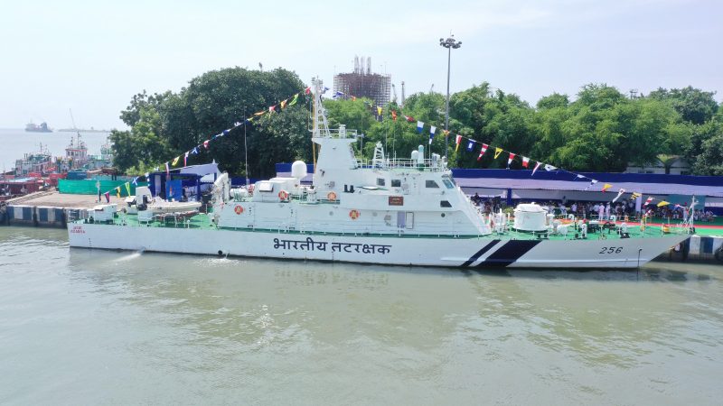 तीव्र गश्ती पोत आईसीजीएस अदम्य को पारादीप बंदरगाह पर भारतीय तटरक्षक बल में शामिल किया गया