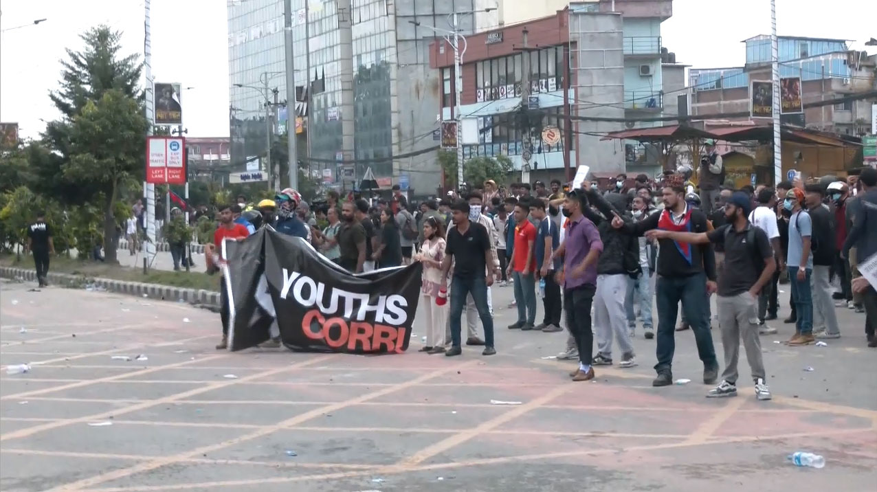 काठमांडू: सोशल मीडिया प्रतिबंध के खिलाफ हिंसक प्रदर्शन, 19 की मौत