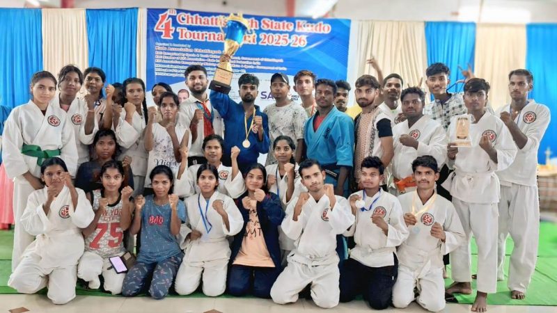 राज्य स्तरीय कूड़ो प्रतियोगिता में खिलाड़ियों को मिला स्वर्ण पदक