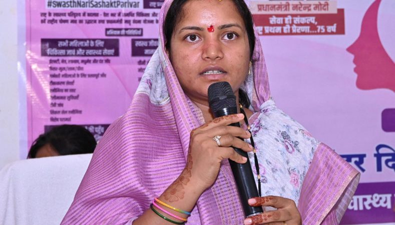 मंत्री श्रीमती लक्ष्मी राजवाड़े ने स्वास्थ्य शिविर में दी भागीदारी