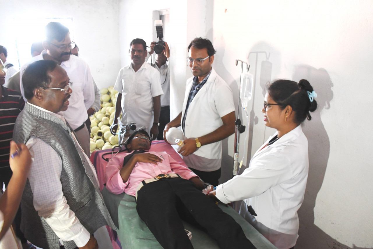 बाढ़ बचाव परिदृश्य पर मंत्री नेताम की उपस्थिति में तातापानी में किया गया मॉक ड्रिल