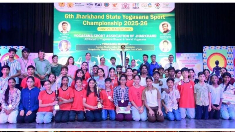 राज्यस्तरीय योगासन खेल प्रतियोगिता के पदक वीरों ने रक्षा राज्यमंत्री संजय सेठ से की मुलाकात