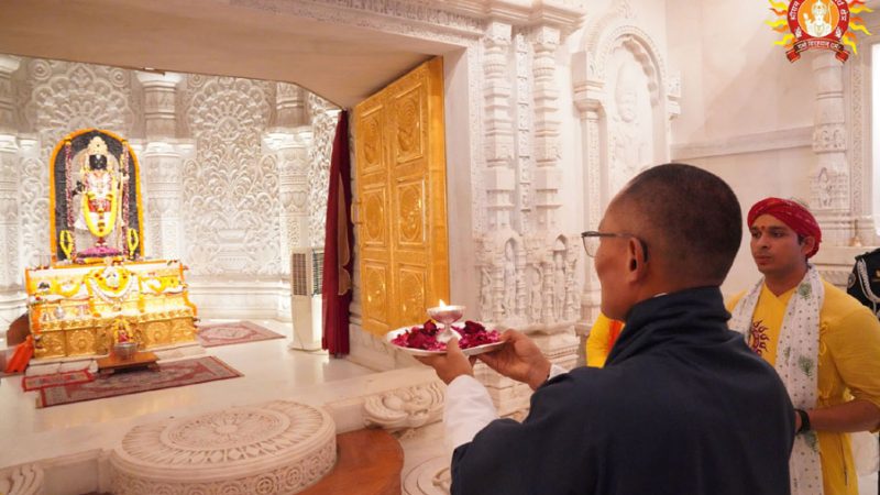 भूटान के प्रधानमंत्री ने राम जन्मभूमि मंदिर में  दर्शन किए; प्रधानमंत्री नरेंद्र मोदी ने इस पहल का स्वागत किया