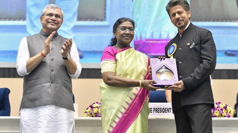 भारत के राष्ट्रपति ने 71वें राष्ट्रीय फिल्म पुरस्कार प्रदान किए