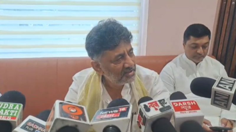 गया पहुंचे कर्नाटक के डिप्टी सीएम डी.के. शिवकुमार, किया पिंडदान