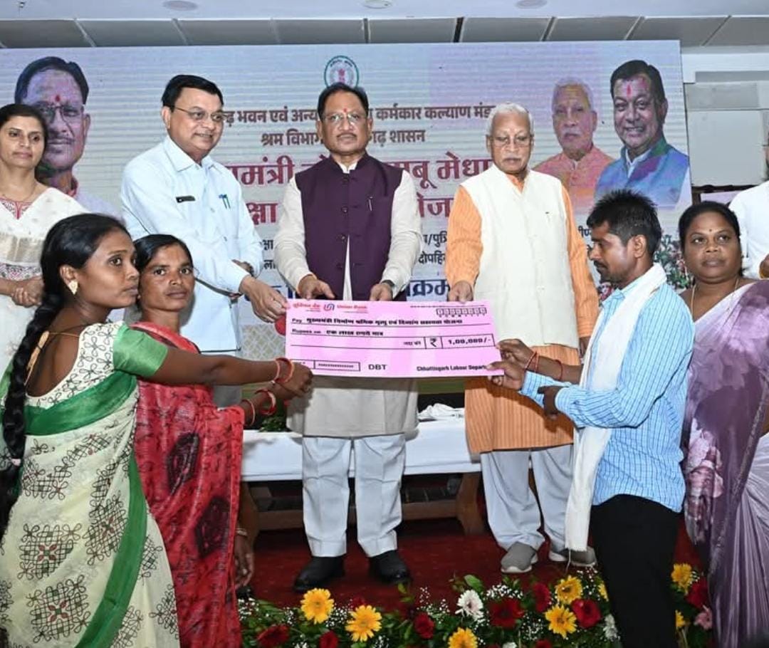 छत्तीसगढ़ भवन एवं अन्य सन्निर्माण कर्मकार कल्याण मंडल अंतर्गत अब तक 8.39 लाख निर्माण श्रमिक लाभान्वित