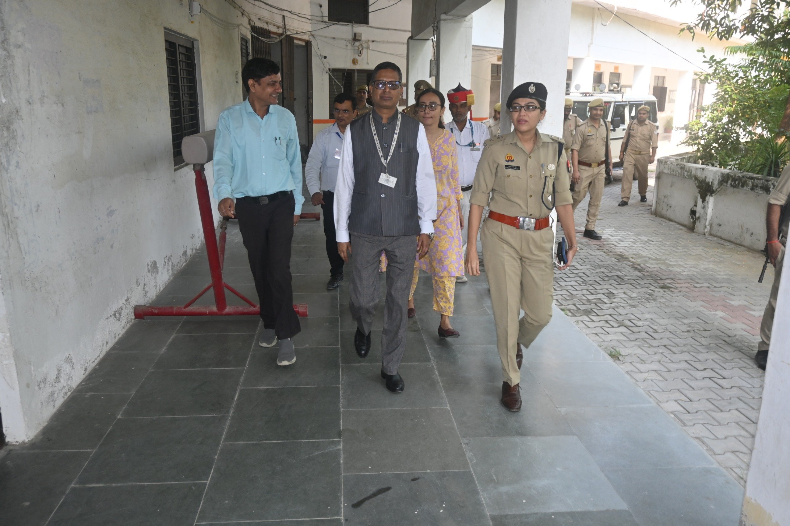 UPPCS प्रारम्भिक परीक्षा सख्त निगरानी के बीच 1435 केन्द्रों पर सकुशल हुई सम्पन्न