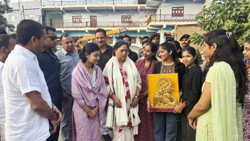 राजस्थान की पूर्व मुख्यमंत्री वसुंधरा राजे का बिहार दौरा, सांसद राजीव प्रताप रूड़ी ने किया स्वागत