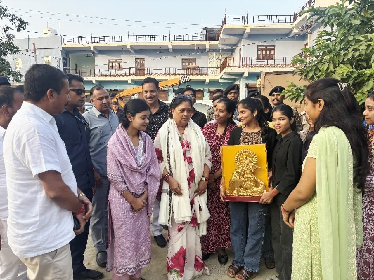 राजस्थान की पूर्व मुख्यमंत्री वसुंधरा राजे का बिहार दौरा, सांसद राजीव प्रताप रूड़ी ने किया स्वागत