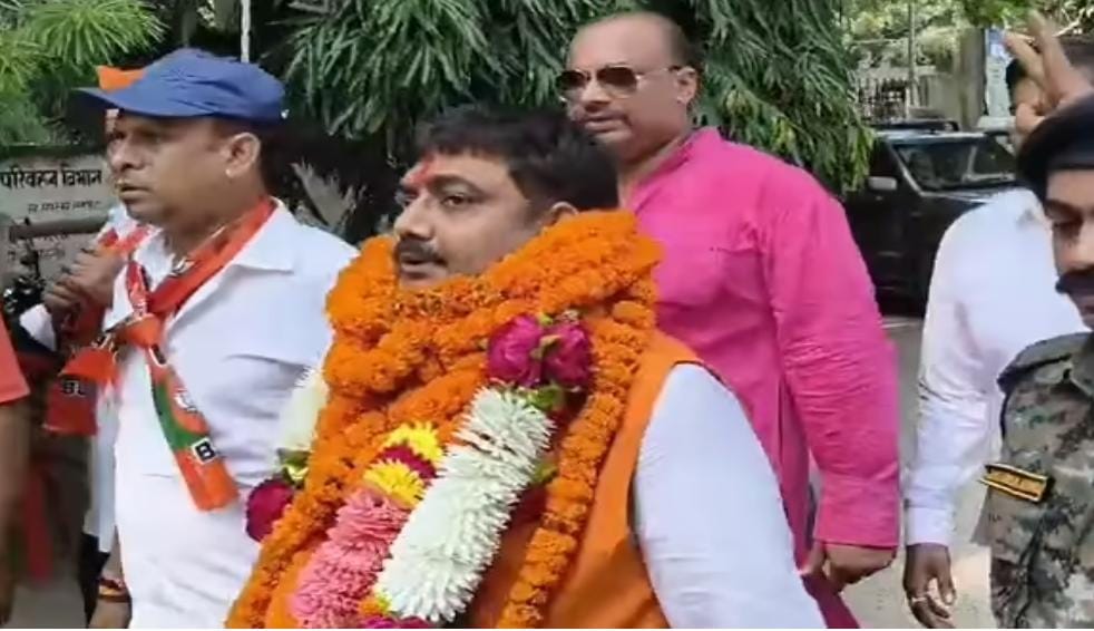 सहरसा से पूर्व मंत्री आलोक कुमार रंजन ने किया नामांकन, सीएम योगी बोले- राम मंदिर के बाद अब बिहार में बन रहा माता जानकी का भव्य मंदिर