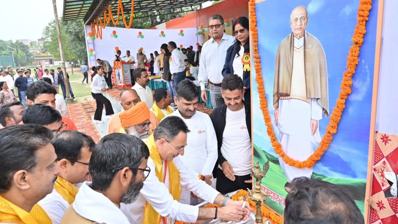 पीलीभीत में केंद्रीय राज्यमंत्री जितिन प्रसाद ने ‘रन फॉर यूनिटी’ का किया शुभारंभ, सरदार पटेल को दी श्रद्धांजलि