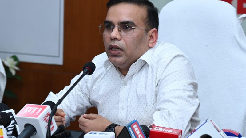 छत्तीसगढ़ में मतदाता सूची के गहन पुनरीक्षण का शुरुआत! राजनीतिक दलों के साथ सीईओ ने की महत्वपूर्ण बैठक तथा विभिन्न मीडिया संस्थानों के साथ प्रेस वार्ता