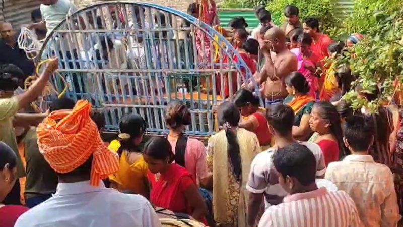 छठ पर शेखपुरा के दालकुआँ का जल बना आस्था का केंद्र