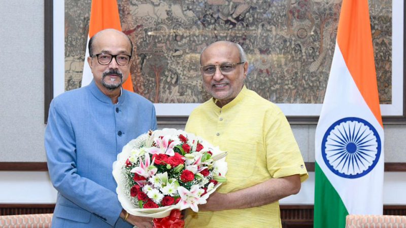 राज्यपाल डेका ने उपराष्ट्रपति राधाकृष्णन से की भेंट