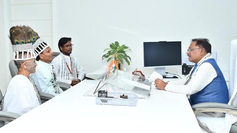 मुख्यमंत्री साय से अखिल भारतीय रामनामी महासभा के प्रतिनिधियों ने की सौजन्य भेंट