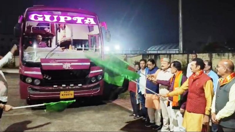 श्रीरामलला दर्शन योजना के तहत बस्तर जिले के 87 तीर्थ यात्रियों को किया गया रवाना