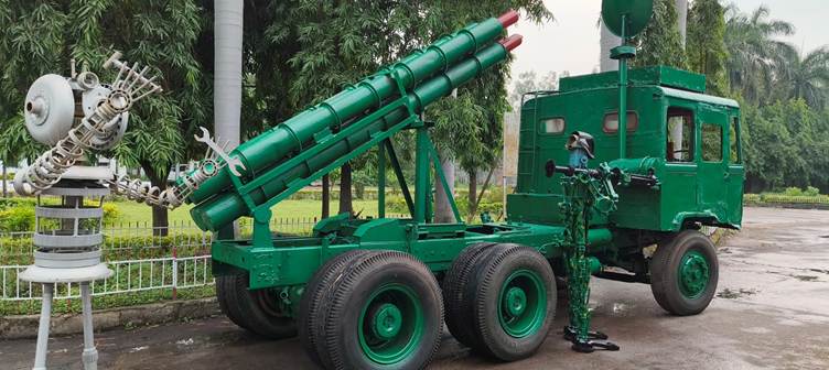 एसईसीएल ने विशेष अभियान 5.0 के अंतर्गत कबाड़ से एस-400 मिसाइल प्रणाली मॉडल तैयार कर ऑपरेशन सिंदूर को श्रद्धांजलि दी