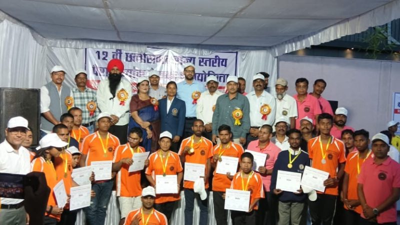 राज्यस्तरीय पैरा दिव्यांग तैराकी प्रतियोगिता में जशपुर खिलाड़ियों ने शानदार प्रदर्शन कर तीन गोल्ड और दो सिल्वर मैडल किए हासिल