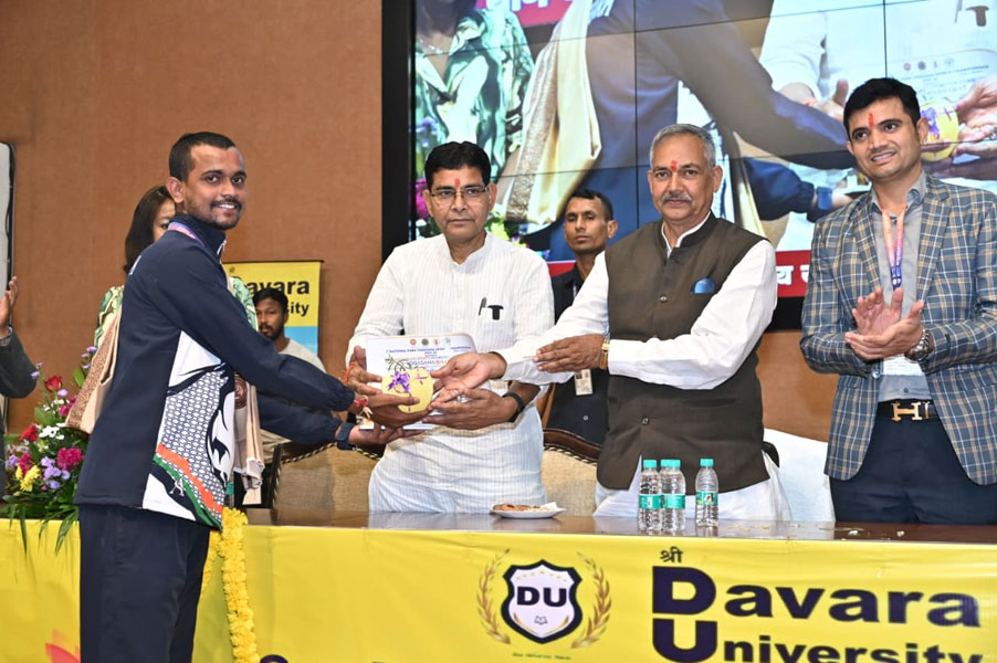 एक पृथ्वी, एक स्वास्थ्य’ का संदेश – योग से विश्व कल्याण की ओर भारत – राजस्व मंत्री टंक राम वर्मा