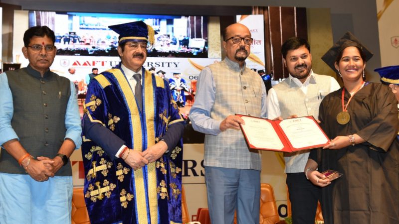 छत्तीसगढ़ में हर क्षेत्र में है आगे बढ़ने की संभावनाएं :  डेका