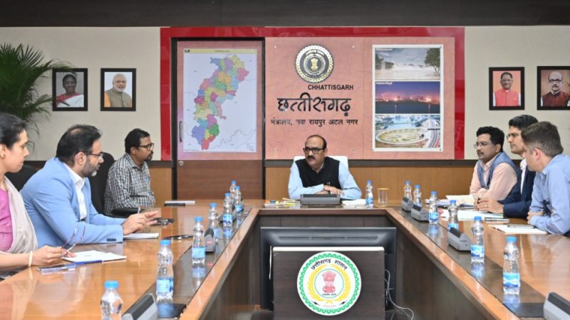 राष्ट्रपति के छत्तीसगढ़ के प्रस्तावित प्रवास पर आवश्यक व्यवस्थाओं को लेकर मुख्य सचिव ने ली उच्च स्तरीय बैठक