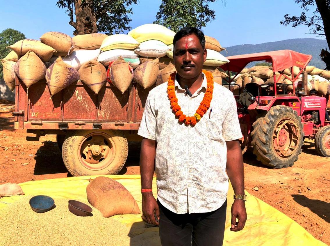 धान खरीदी केन्द्र में किसानों की सुविधा को सर्वोच्च प्राथमिकता-संतोष यादव